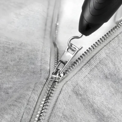 2411 PASABOTONES Y PASACREMALLERAS